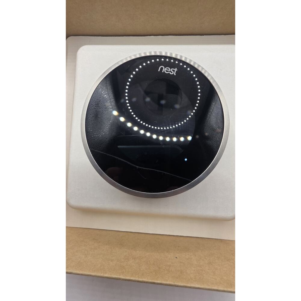 Nest-Learning Thermostat Untested Cracked Screen - Picture 5 of 5